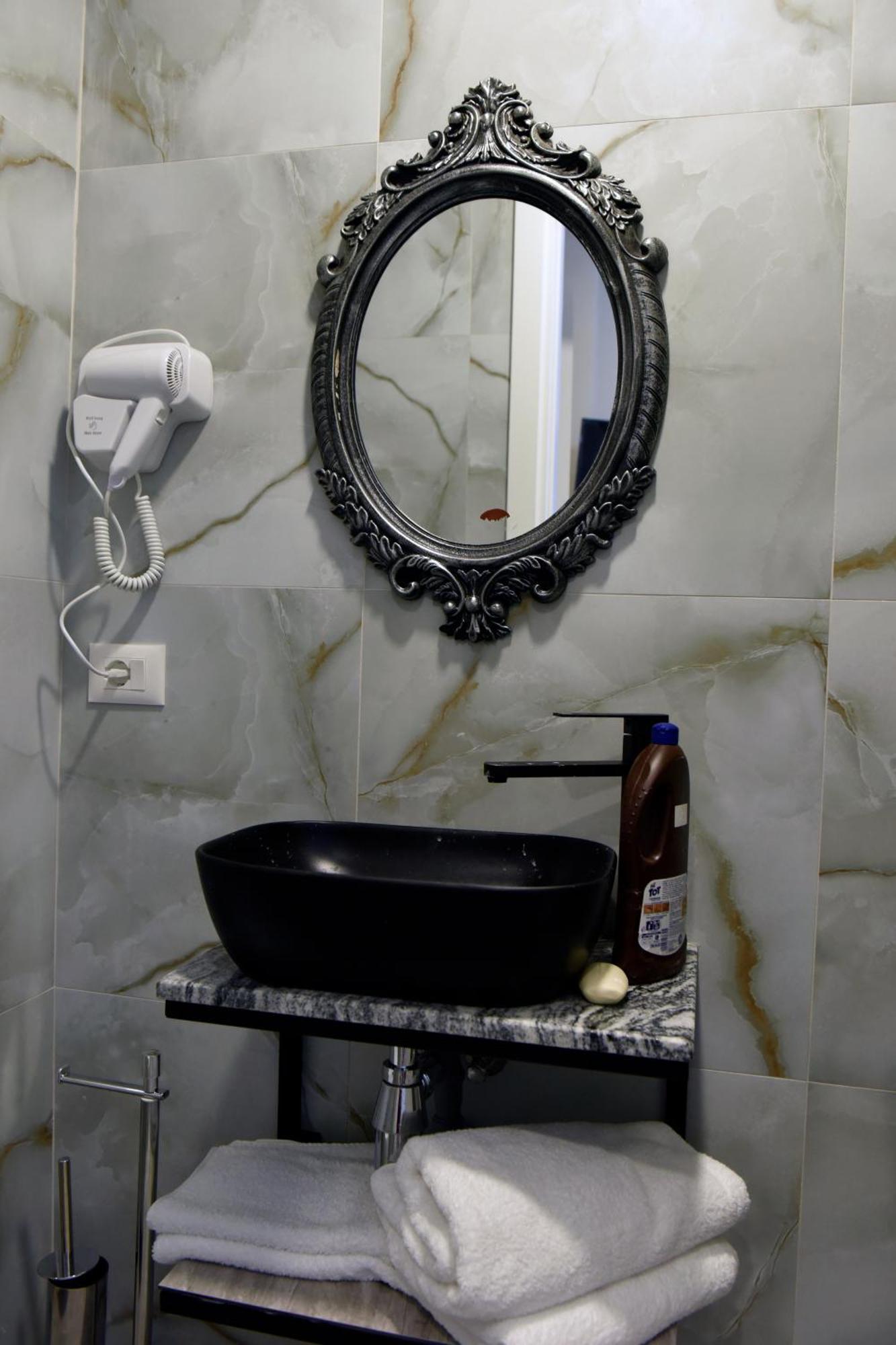 City Center Rooms And Apartments Durrës Buitenkant foto