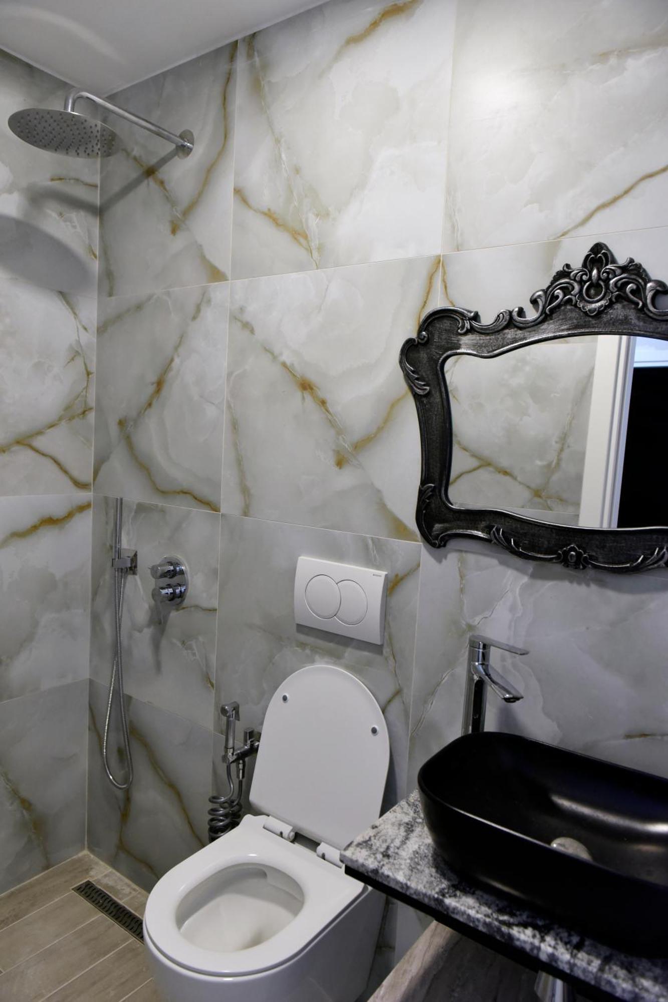 City Center Rooms And Apartments Durrës Buitenkant foto