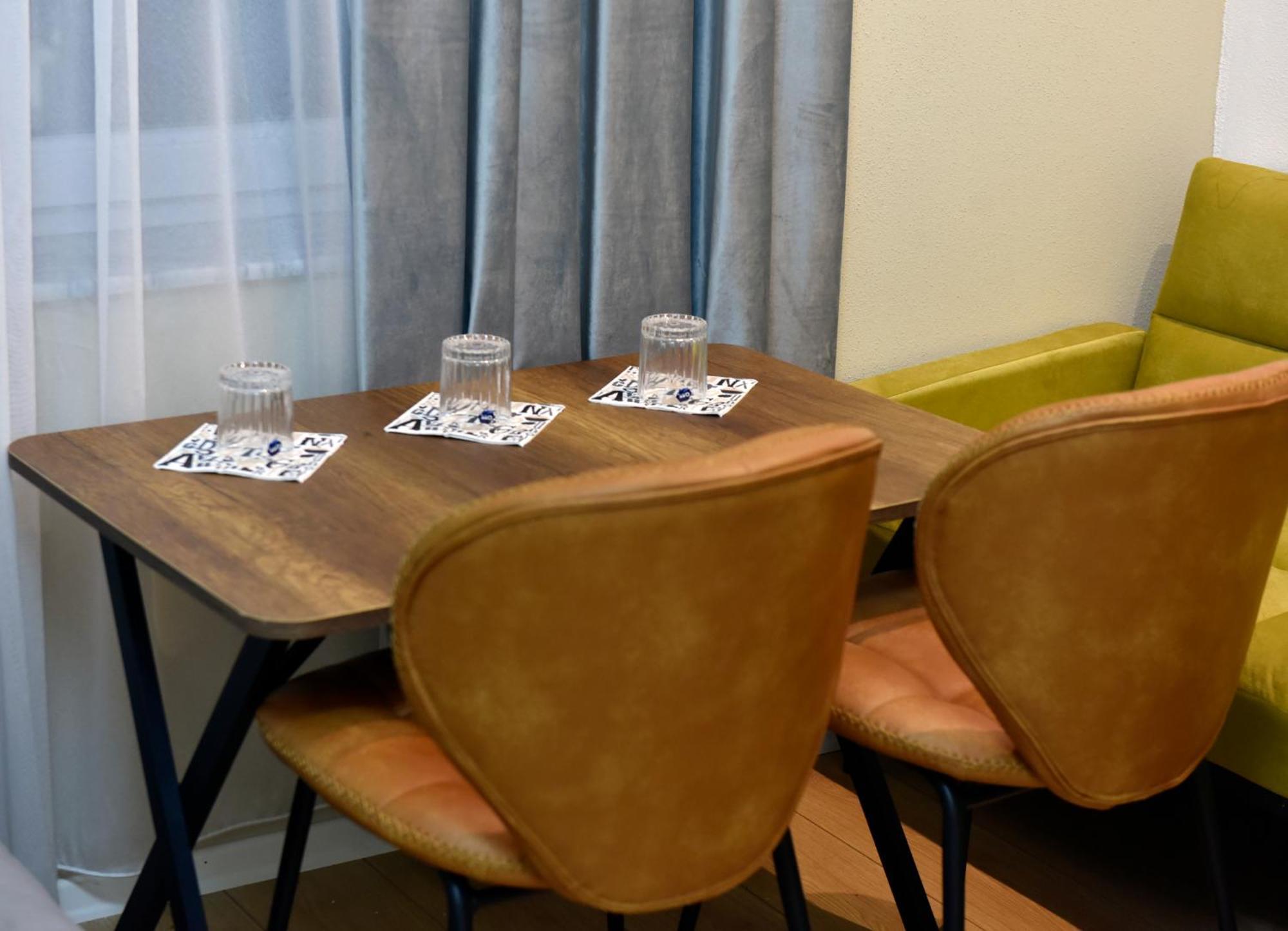 City Center Rooms And Apartments Durrës Buitenkant foto